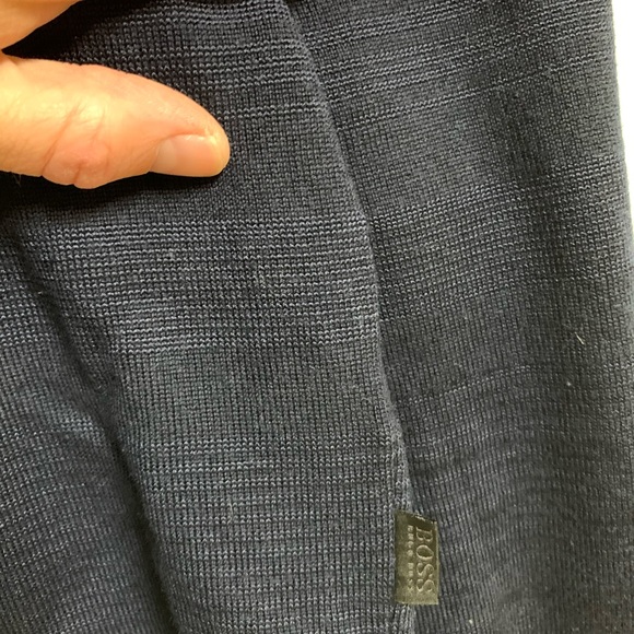 Hugo Boss XL sweater - Picture 3 of 3